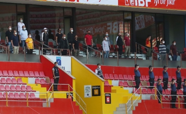 Kadir Has taraftarla buluştu