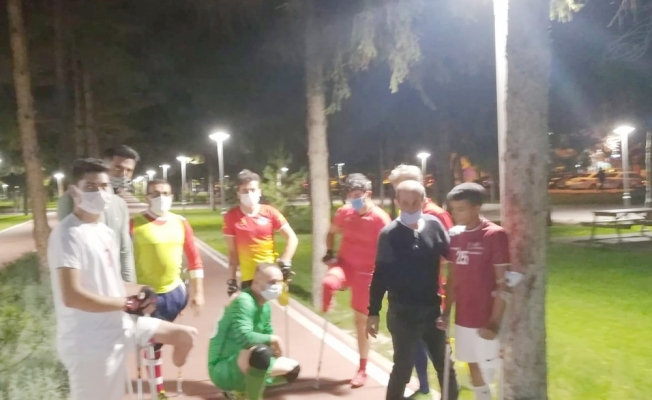 Melikgazi Belediyesi Ampute Futbol takımı yeni sezon için sahaya indi