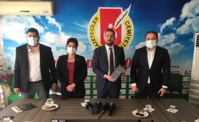 MHP Melikgazi İlçe Başkanlığı’ndan ’Askıda Tablet’ Orojesi