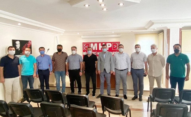 Rektör Kalan MHP ilçe teşkilatını ziyaret etti