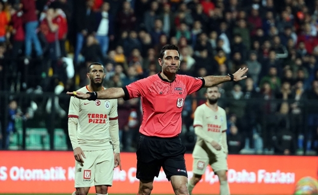 Rizespor-Kayserispor maçını Koray Gençerler yönetecek