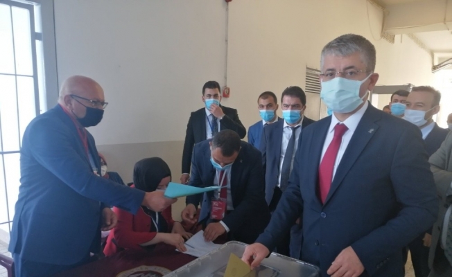 Şaban Çopuroğlu yeniden Başkan