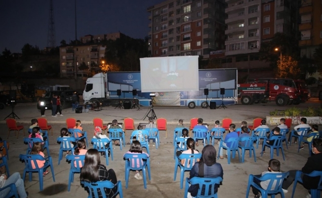 Şırnak Belediyesi, çocukları sinema ile buluşturdu