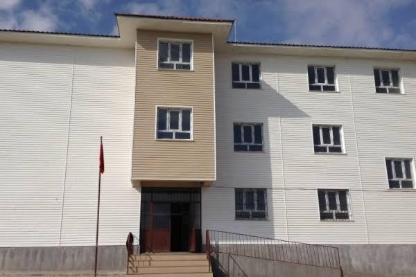 Tatvan’da bir köy okulu daha karantinaya alındı