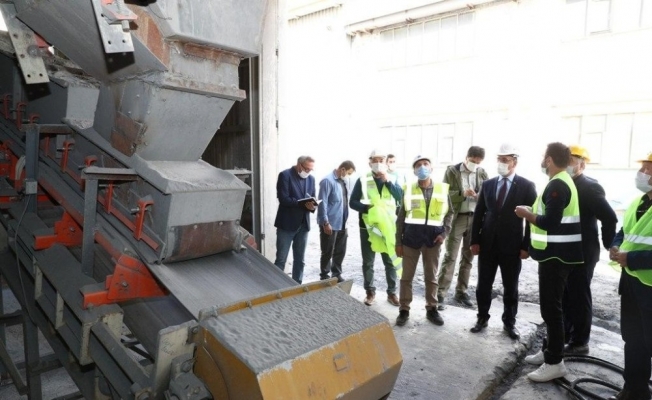 Vali Balcı, Cumhuriyet tarihinin ilk antimuan madenini gezdi