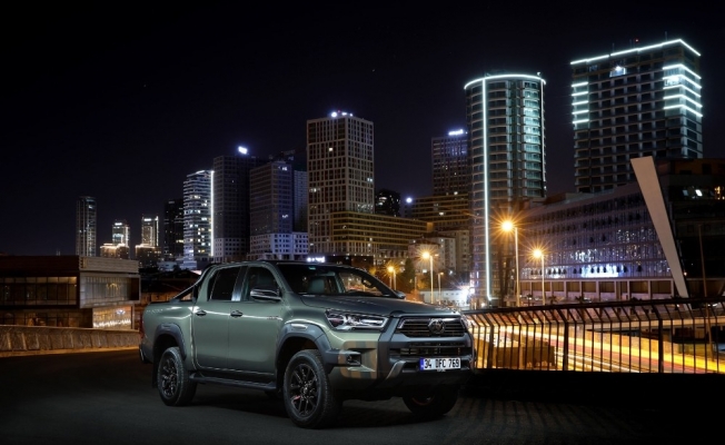Yenilenen Toyota Hilux Toyota Plaza Aksoy’da Satışa Sunuldu