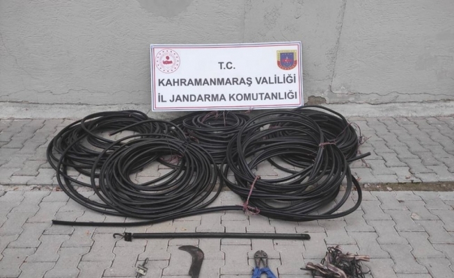 380 metre kablo çalan hırsızlar trafik kazasında yakalandı