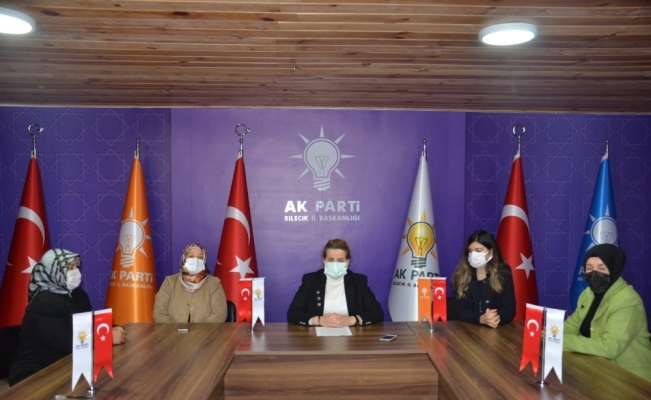 AK Partili kadınlardan anlamlı mesaj, "Her türlü şiddete karşı turuncu çizgimizi çekiyoruz"