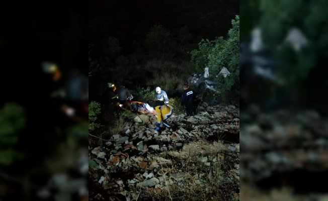 Alanya'da otomobil uçuruma yuvarlandı: 1‘i ağır 5 yaralı