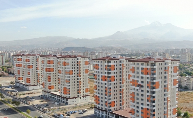 Başkan Çolakbayrakdar, "Sosyal dönüşümle yeni bir Kocasinan inşa ediyoruz"