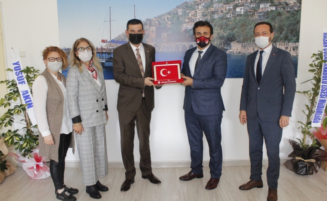 Başkan Türkdoğan’dan Öğretmenler Günü ziyaretleri