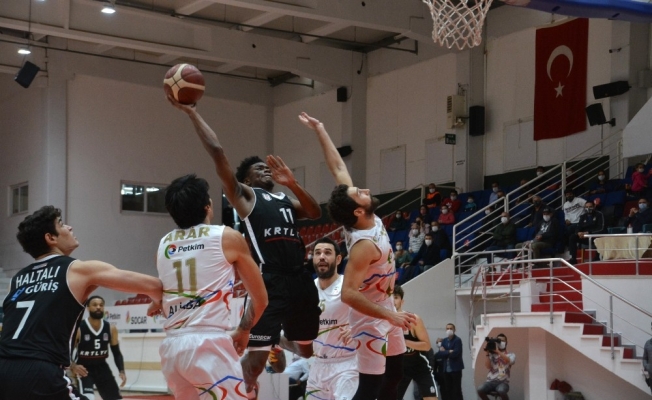 Basketbol Süper Ligi: Aliağa Petkim Spor: 82 - Beşiktaş : 72