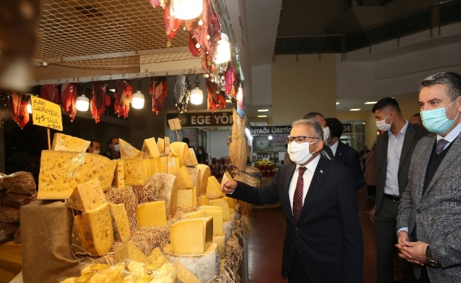Büyükkılıç’tan ’Yöresel Ürünler Fuarı’ ziyareti