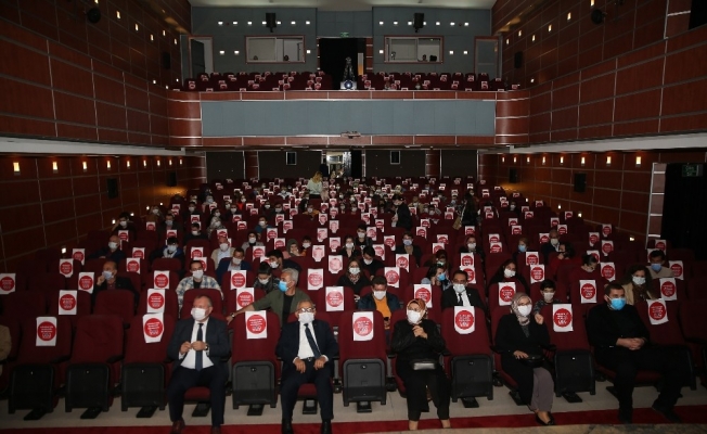 Kayseri Devlet Tiyatrosu ’Perde’ dedi