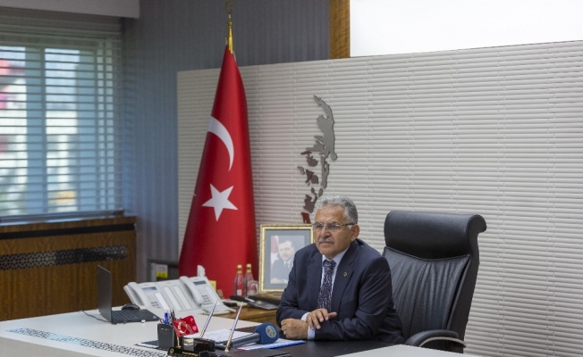 Kayseri Devlet Tiyatrosu yeniden ’Perde’ diyor
