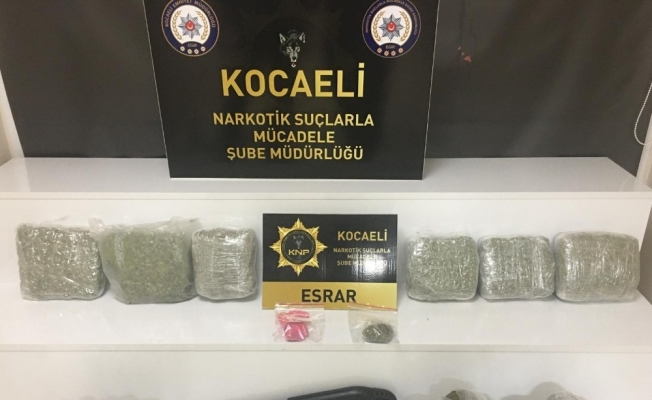 Kocaeli’de 11 kilo 900 gram esrarla yakalanan 5 kişi gözaltına alındı