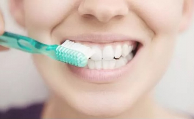 Kovid-19’a yakalanma riskini ağız ve diş hijyeni ile azaltın