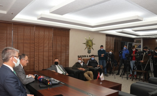 Özhaseki, Kayseri’deki kamu yatırımları ile Kayseri projelerini değerlendirdi