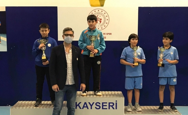 Raketler Cumhuriyet Kupası için sallandı