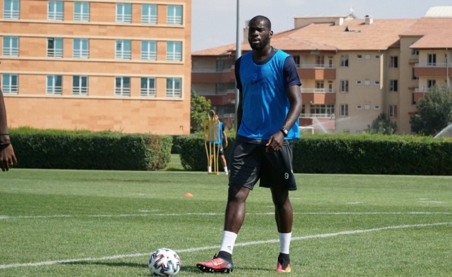 Taraftar Kanga’ya tepkili