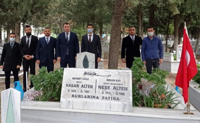 Tekirdağ Ülkü Ocakları Şehit Öğretmen Neşe Alten’i mezarı başında andı