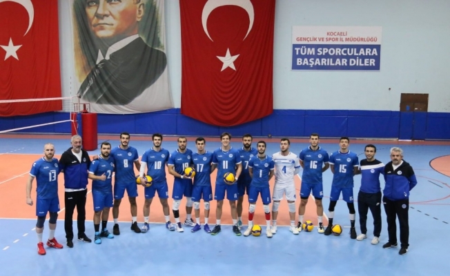 TVF Erkekler Voleybol 1. Ligi: Kocaeli Büyükşehir Belediyesi Kağıtspor: 3 - Halkbank: 0
