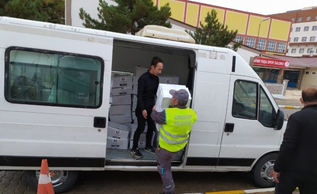 Ürgüp Belediyesi’nden İzmir’e gıda yardımı