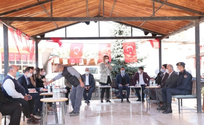 Vali Becel, köy ziyaretlerine devam ediyor