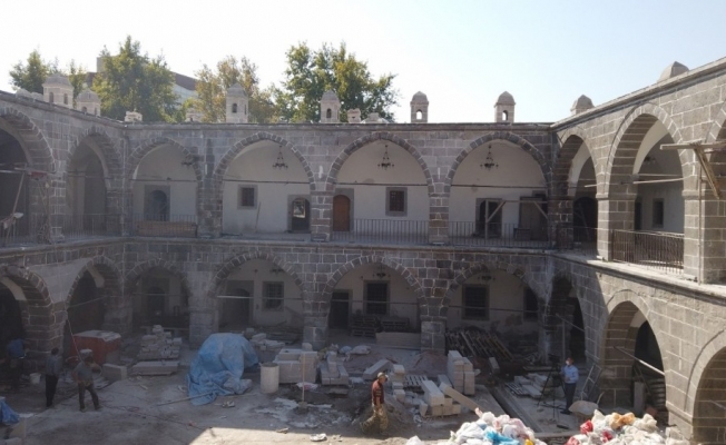 Yeniden hayat bulan tarihi yapılan Melikgazi’nin ellerinde işlevleniyor