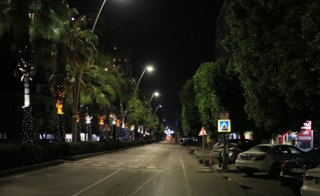 Adana’da sokağa çıkma kısıtlaması başladı