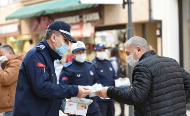 Altınordu’da zabıta ekiplerinden korona virüs denetimleri
