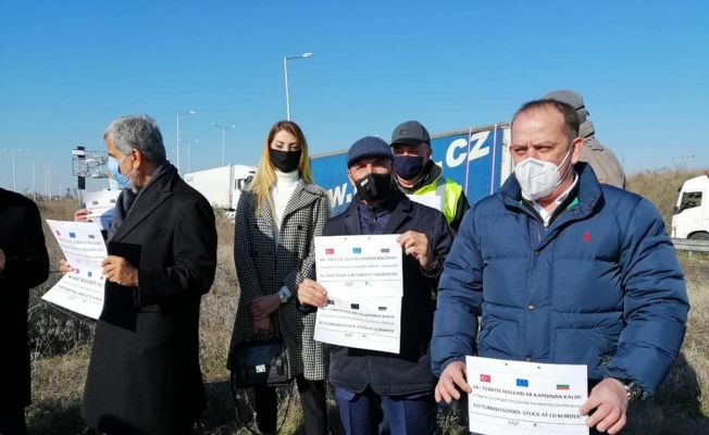 Bulgaristan’da nakliyecilerden uzun süren işlemlere karşı protesto