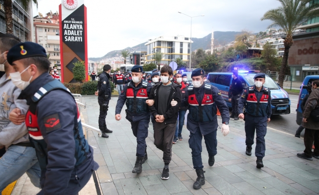 Alanya’da 'Dalgakıran' operasyonunda tutuklu sayısı 49’a yükseldi