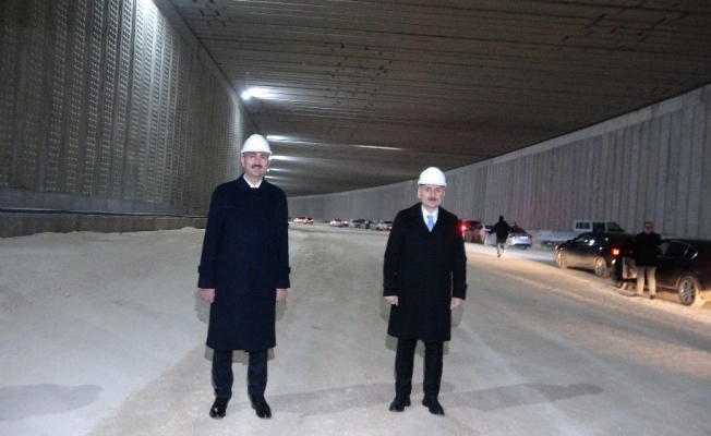 Bakanlar, Gaziray şantiyesinde incelemelerde bulundu