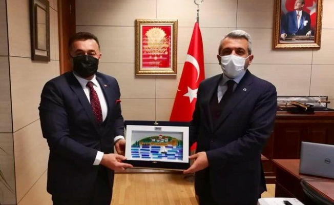 Başkan Yücel, yatırımların takibi için Ankara'ya gitti