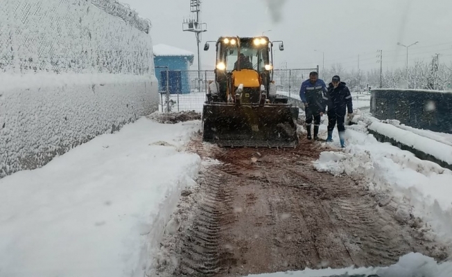 İSU ekipleri kar yağışında 24 saat görev yaptı
