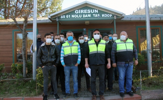 Kamyonculardan Giresun Limanı’na destek