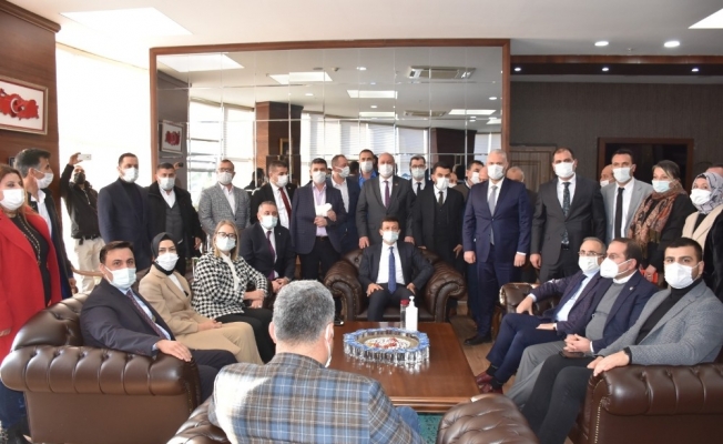 Menemen Belediyesi Başkanvekili Pehlivan’a AK Partili heyetten ziyaret