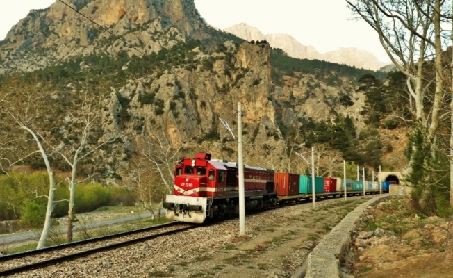 Rusya’ya gidecek olan ilk ihracat treni yarın yola çıkıyor