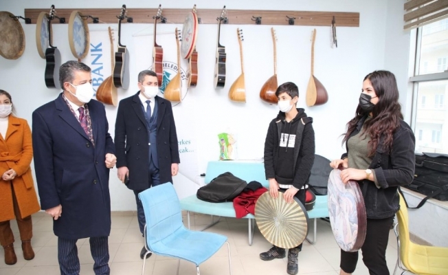 Şırnak Belediyesi yeni Gençlik Merkezini açmaya hazırlanıyor