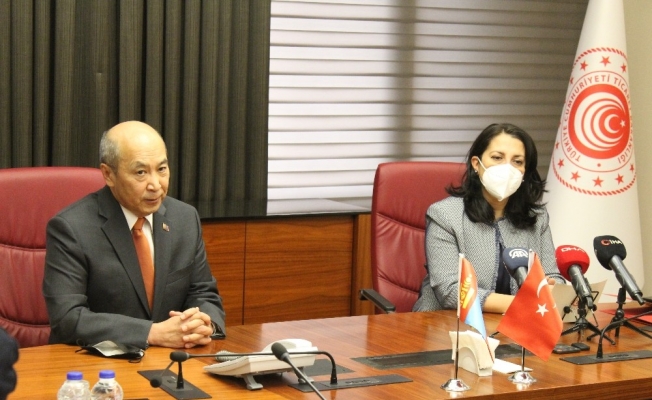 Ticaret Bakan Yardımcısı Batur: “Türk müteahhitlik firmaları 2009’dan bu yana Moğolistan’da 192 milyon dolar değerinde proje gerçekleştirdiler”