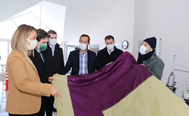 Vali Becel, Türkiye’nin ilk yerli balon üretim firmasını ziyaret etti