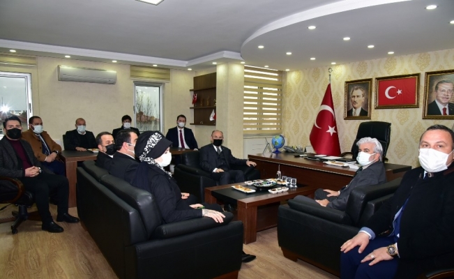 Vali Karadeniz’den siyasi parti il başkanlarına ziyaret