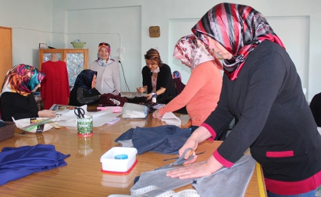 Alaşehir’in 87 mahallesinde halk eğitim kursları açılacak