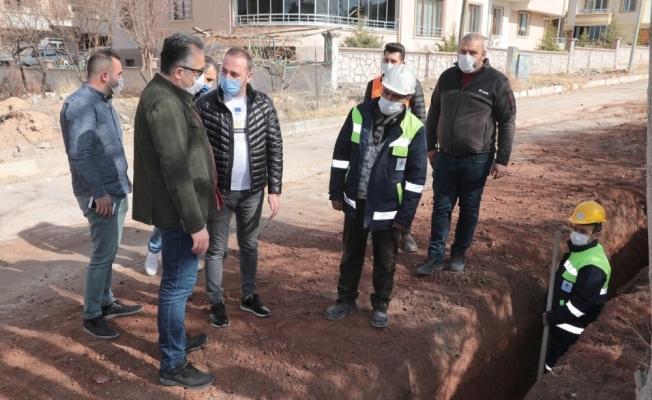 Başkan Savran, Belediye ekiplerinin çalışma alanlarında incelemelerde bulundu