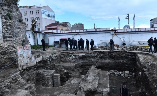 Başkan Zorluoğlu, Pazarkapı’da incelemelerde bulundu