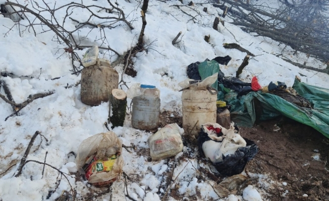 Bitlis’te terör örgütüne ait gıda ve yaşam malzemesi ele geçirildi