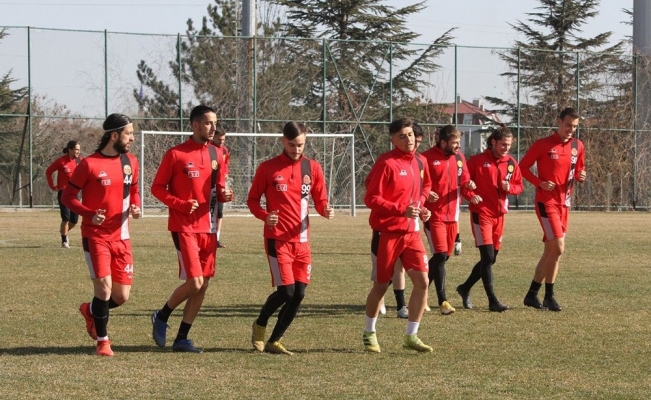 Eskişehirspor İstanbulspor maçı hazırlıklarını tamamladı