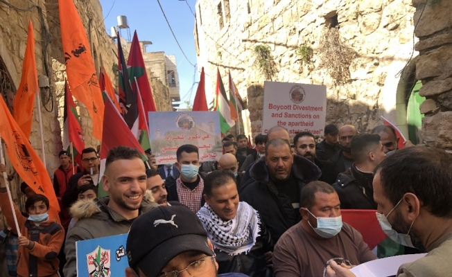 Filistin’de İsrail askerleri, İbrahim Camii Katliamı’nı anma gösterisine baskın düzenledi