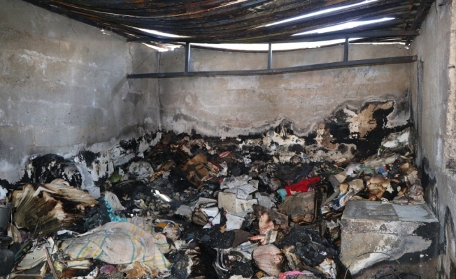 Gazetecinin yanan evini belediye temizledi